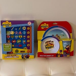The Wiggles My First Learning Tablet and Mealtime Dinner set bundle
